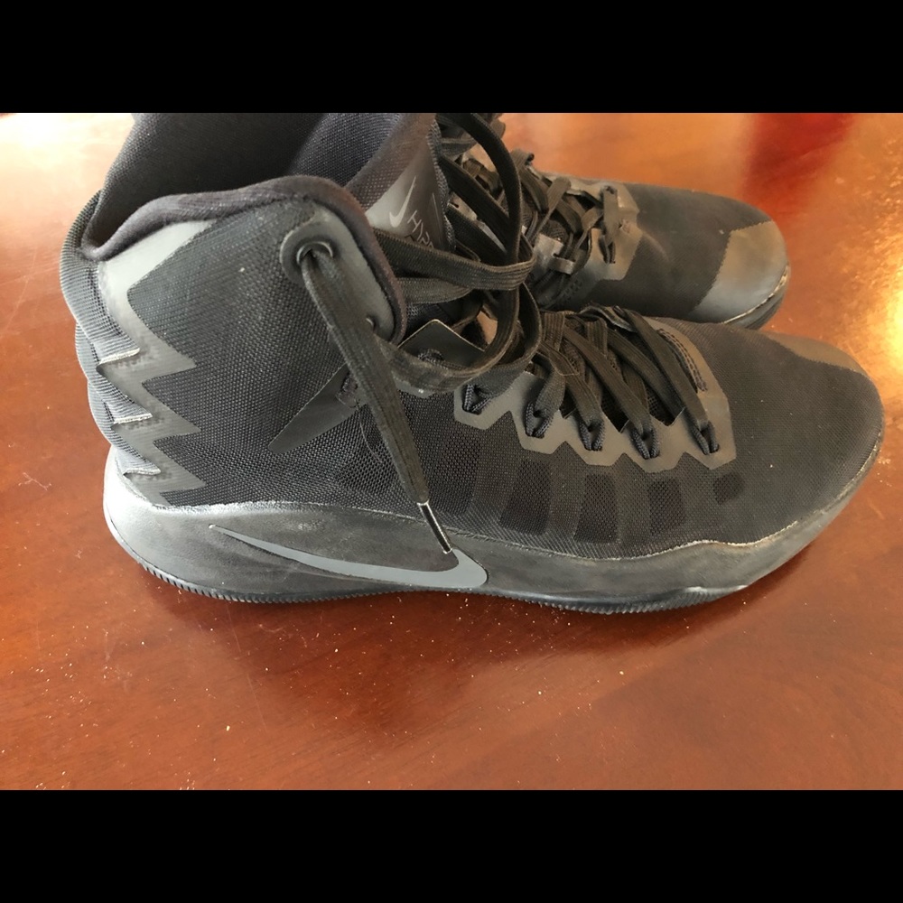 Men’s Nike Hyper-dunk Basketball Sneakers